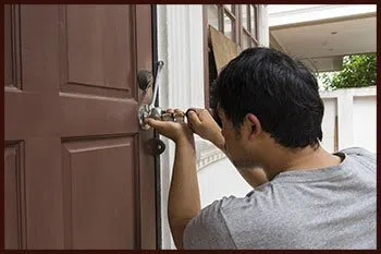 Jacksonville Emergency Locksmith Jacksonville, FL 904-572-3248 - 8-60-new-lock-installation